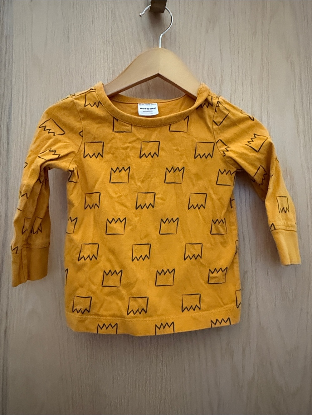 Hanna Andersson Mustard Long Sleeve Crown Print Top